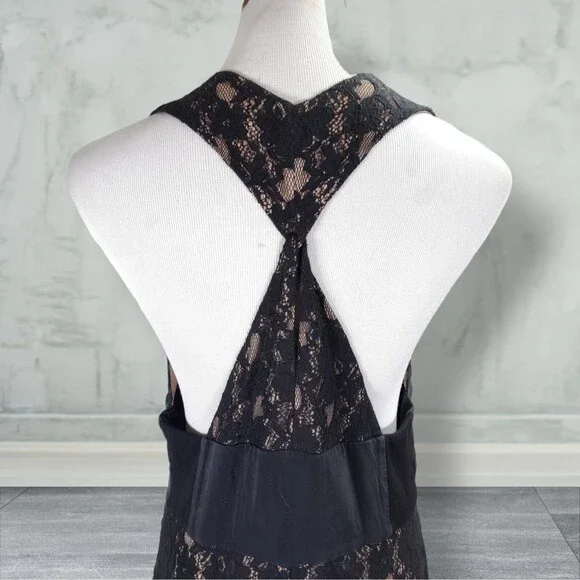 BCBGMaxazria Serafina Lace Overlay Formal Dress Size 12 Black Front Split Plunge Maxi